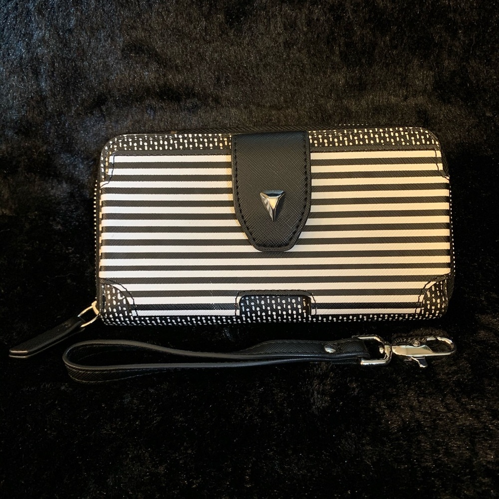 Stella & Dot Wallet
